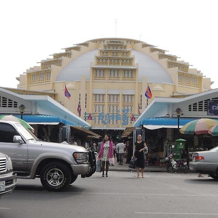 Golden Boat Guesthouse Phnom Penh Ngoại thất bức ảnh