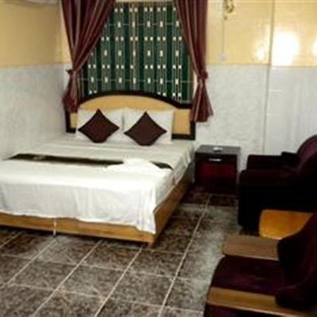 Golden Boat Guesthouse Phnom Penh Phòng bức ảnh