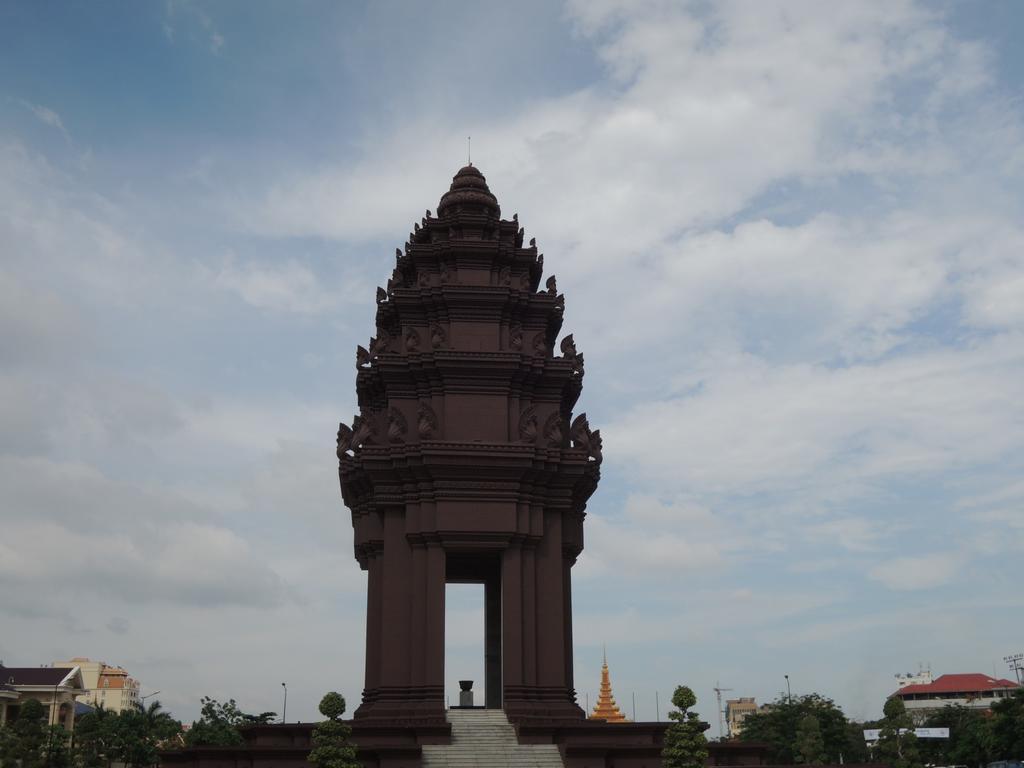 Golden Boat Guesthouse Phnom Penh Ngoại thất bức ảnh