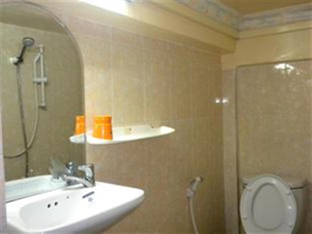 Golden Boat Guesthouse Phnom Penh Phòng bức ảnh