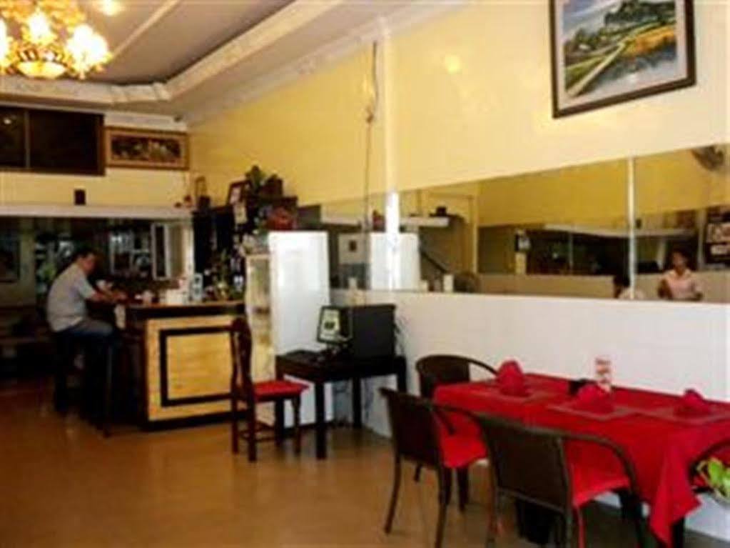 Golden Boat Guesthouse Phnom Penh Ngoại thất bức ảnh