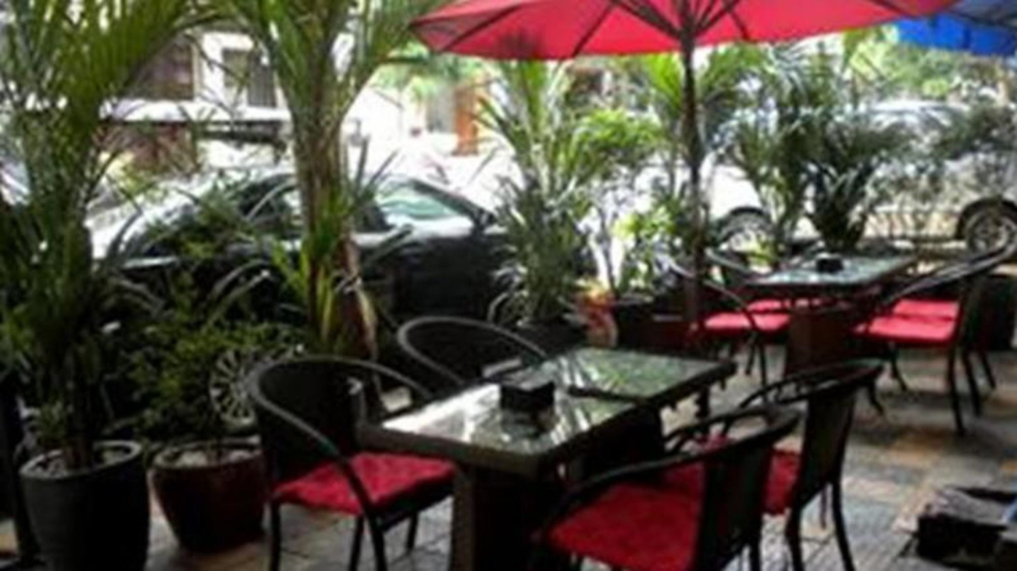 Golden Boat Guesthouse Phnom Penh Ngoại thất bức ảnh