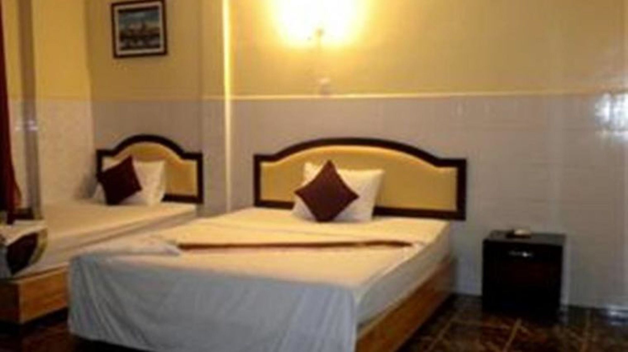 Golden Boat Guesthouse Phnom Penh Ngoại thất bức ảnh